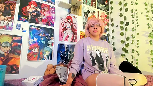 Snapshot of miku_katsuragi chatting on 12-04-24, 01:58 miku katsuragi online show from 12-04-24, 01:58
