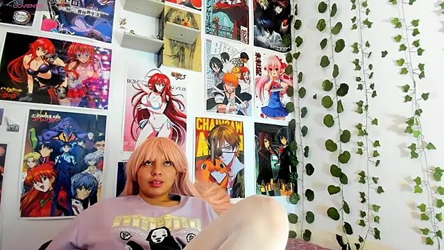 Snapshot of miku_katsuragi chatting on 12-04-24, 05:05 miku katsuragi online show from 12-04-24, 05:05