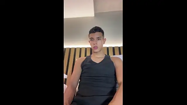 Snapshot of Busterspinter chatting on 07-09-26, 01:20 Busterspinter online show from 07-09-26, 01:20