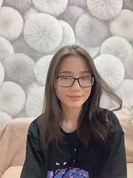 Milka23 online show from 03-13-25, 07:39