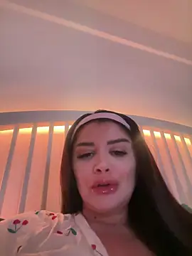 Snapshot of Amberseyes chatting on 04-02-26, 05:10 Amberseyes online show from 04-02-26, 05:10