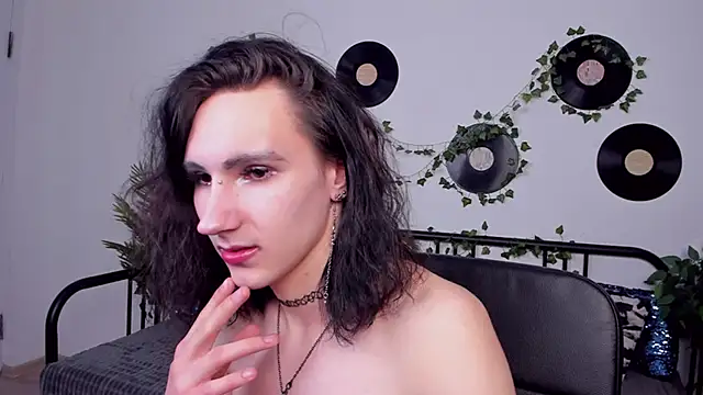 Snapshot of FillDammon chatting on 01-22-25, 01:11 FillDammon online show from 01-22-25, 01:11