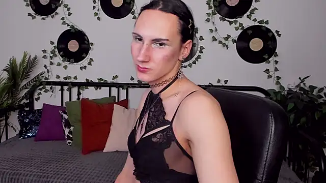 Snapshot of FillDammon chatting on 02-02-25, 01:08 FillDammon online show from 02-02-25, 01:08