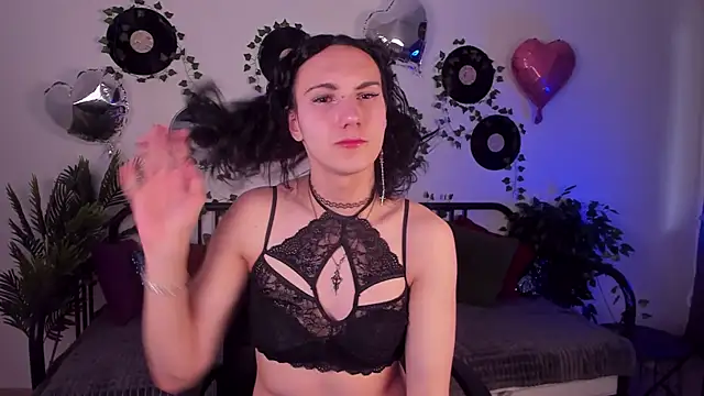 Snapshot of FillDammon chatting on 02-14-25, 10:17 FillDammon online show from 02-14-25, 10:17