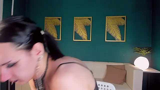 Snapshot of FillDammon chatting on 02-21-25, 04:16 FillDammon online show from 02-21-25, 04:16