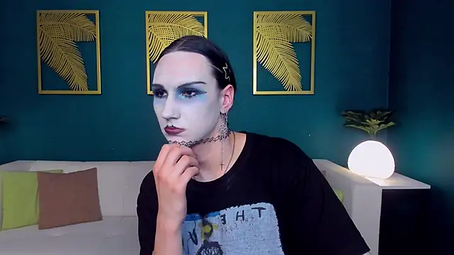 Snapshot of FillDammon chatting on 03-08-25, 09:28 FillDammon online show from 03-08-25, 09:28