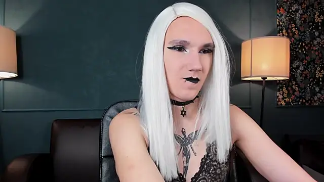 Snapshot of FillDammon chatting on 09-20-25, 03:07 FillDammon online show from 09-20-25, 03:07