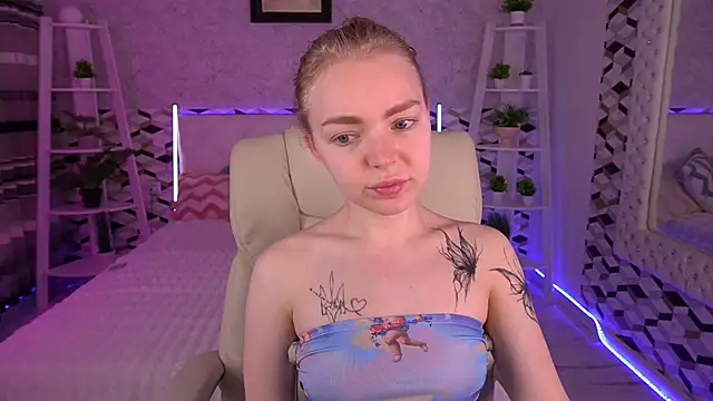 EmilySunshineS online show from 04-19-26, 06:24