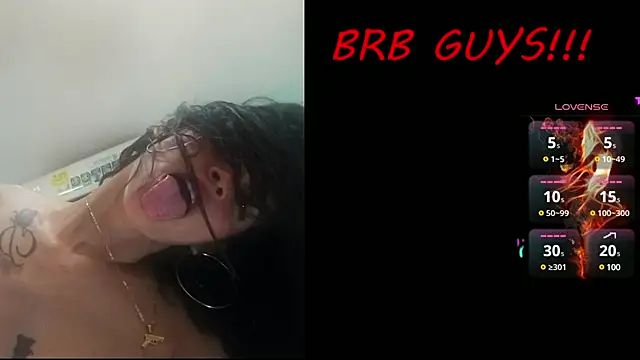 Snapshot of _candy_jade_ chatting on 03-06-25, 12:19 candy jade online show from 03-06-25, 12:19