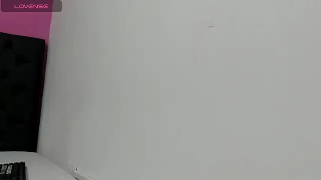 Snapshot of _candy_jade_ chatting on 10-18-25, 12:17 candy jade online show from 10-18-25, 12:17