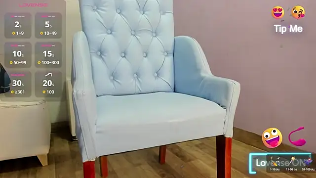 Snapshot of _candy_jade_ chatting on 11-17-25, 12:00 candy jade online show from 11-17-25, 12:00