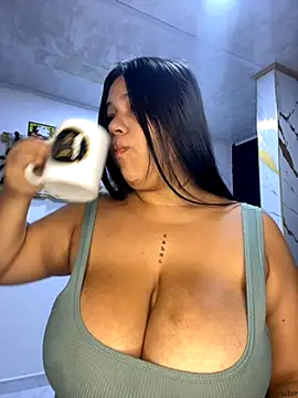 emma  milk  online show from 10-24-25, 11:39