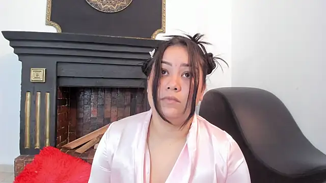 Snapshot of victoriajk chatting on 03-08-25, 04:50 victoriajk online show from 03-08-25, 04:50