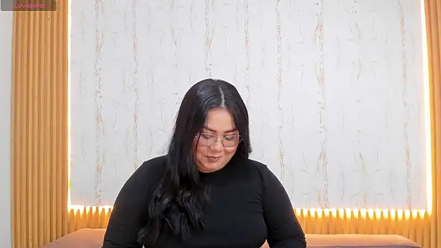 Snapshot of victoriajk chatting on 02-09-26, 12:31 victoriajk online show from 02-09-26, 12:31