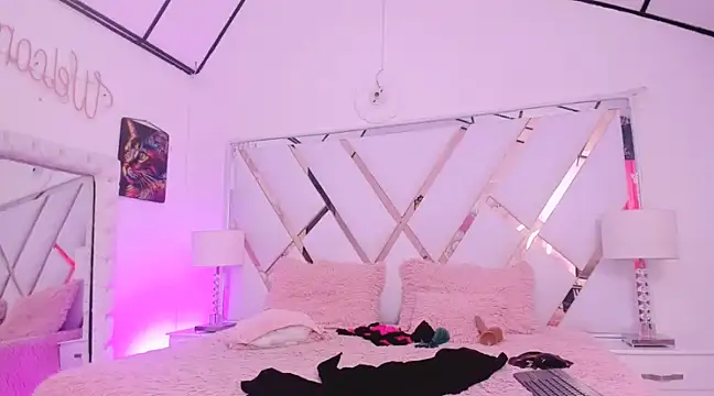 naughty  sara online show from 01-26-25, 03:03