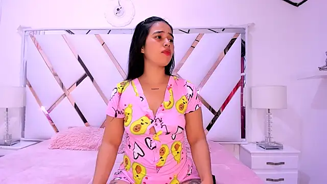 naughty  sara online show from 02-12-25, 11:18