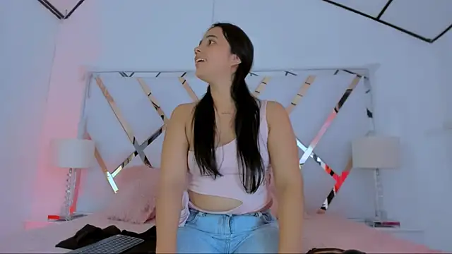 naughty  sara online show from 03-07-25, 06:00