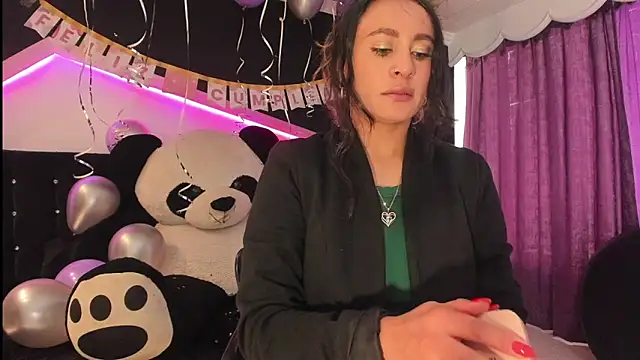 Coral Gibson online show from 03-31-26, 01:00