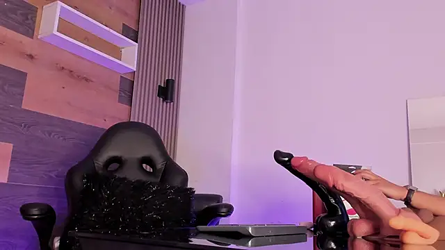 Ellaochoa online show from 09-25-25, 11:36