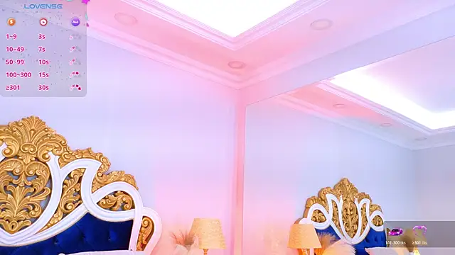 Snapshot of AshleyFerri chatting on 10-31-25, 11:33 AshleyFerri online show from 10-31-25, 11:33