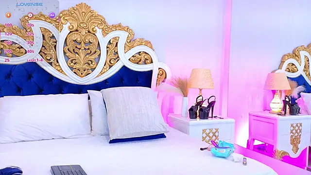 Snapshot of AshleyFerri chatting on 11-14-25, 11:09 AshleyFerri online show from 11-14-25, 11:09