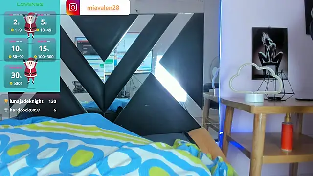 miavalentinaaa online show from 12-18-24, 04:20