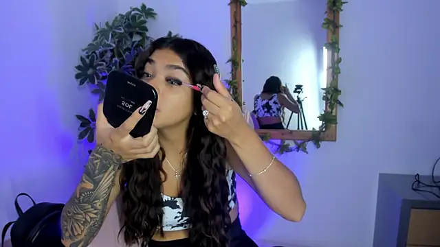 GiaFu online show from 10-14-25, 01:01