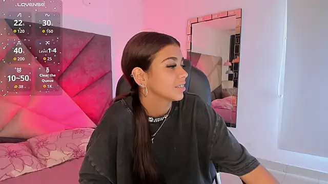 GiaFu online show from 12-18-25, 06:14