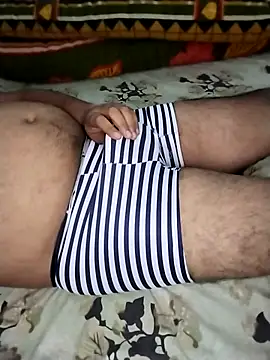 Snapshot of rana9639_1 chatting on 11-28-25, 04:59 rana9639 1 online show from 11-28-25, 04:59