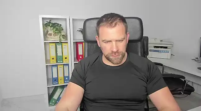 John-E-Dough online show from 01-11-25, 05:31