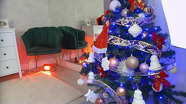 anissia teaser online show from 12-17-25, 01:50