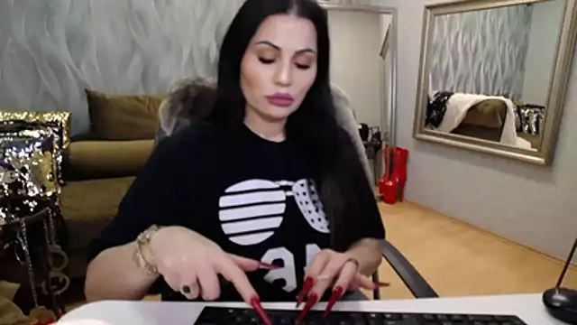 Sara Poison online show from 04-04-26, 03:05