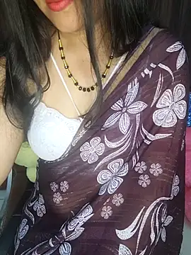 Snapshot of santurmom chatting on 01-13-26, 05:29 santurmom online show from 01-13-26, 05:29