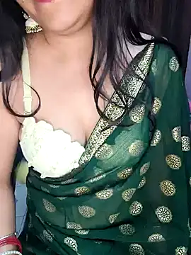 Snapshot of santurmom chatting on 01-18-26, 05:39 santurmom online show from 01-18-26, 05:39