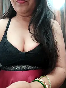 Snapshot of santurmom chatting on 05-16-26, 07:12 santurmom online show from 05-16-26, 07:12