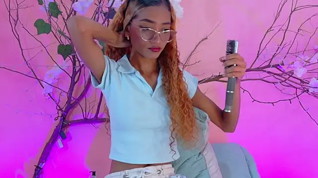 Charlotte Love10 online show from 03-12-26, 12:11