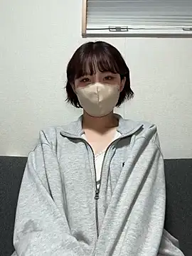 Snapshot of -x_MIU_x chatting on 06-01-26, 10:17 -x MIU x online show from 06-01-26, 10:17