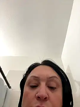 AlyssiaAmoreXO online show from 10-18-25, 09:26