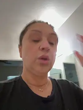 AlyssiaAmoreXO online show from 10-22-25, 04:07