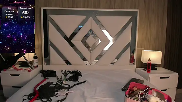 Snapshot of ValentinaThomas chatting on 09-12-25, 08:20 ValentinaThomas online show from 09-12-25, 08:20