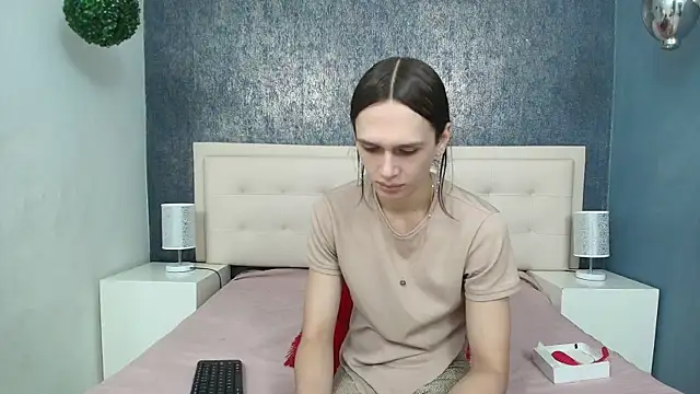 Celestial Queen  online show from 11-11-25, 01:33