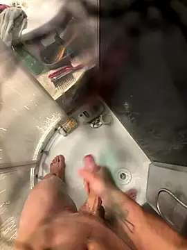 lescro95  online show from 11-09-25, 04:27