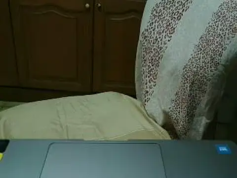 Snapshot of VeneRed chatting on 03-22-26, 06:22 VeneRed online show from 03-22-26, 06:22