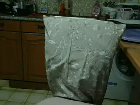 Snapshot of VeneRed chatting on 04-04-26, 09:01 VeneRed online show from 04-04-26, 09:01