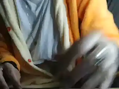 Snapshot of VeneRed chatting on 04-09-26, 07:30 VeneRed online show from 04-09-26, 07:30