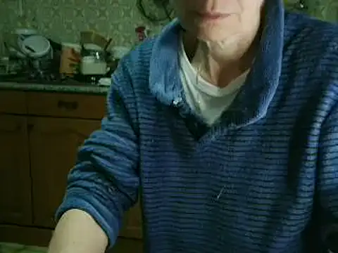 Snapshot of VeneRed chatting on 04-14-26, 05:30 VeneRed online show from 04-14-26, 05:30