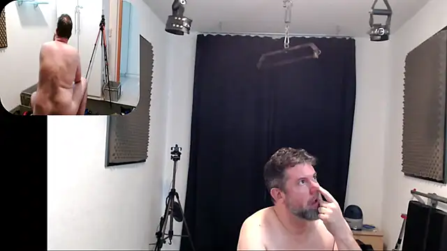 Snapshot of french_slave1 chatting on 04-03-26, 12:47 french slave1 online show from 04-03-26, 12:47