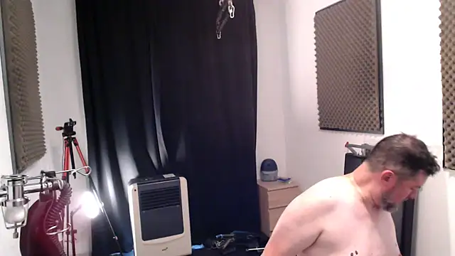Snapshot of french_slave1 chatting on 06-06-26, 01:38 french slave1 online show from 06-06-26, 01:38
