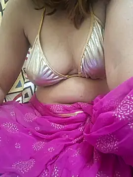 Snapshot of Melody_Shyla chatting on 12-25-24, 12:27 Melody Shyla online show from 12-25-24, 12:27