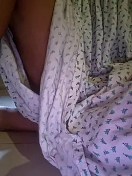 Snapshot of Melody_Shyla chatting on 09-14-25, 12:21 Melody Shyla online show from 09-14-25, 12:21